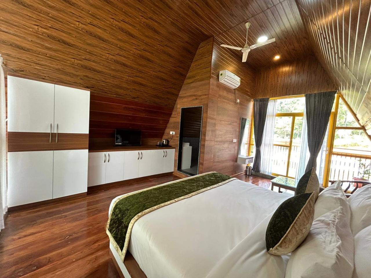 Suvarna Eco Village Мадікері Екстер'єр фото